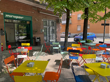 MINIBAR dall'esterno